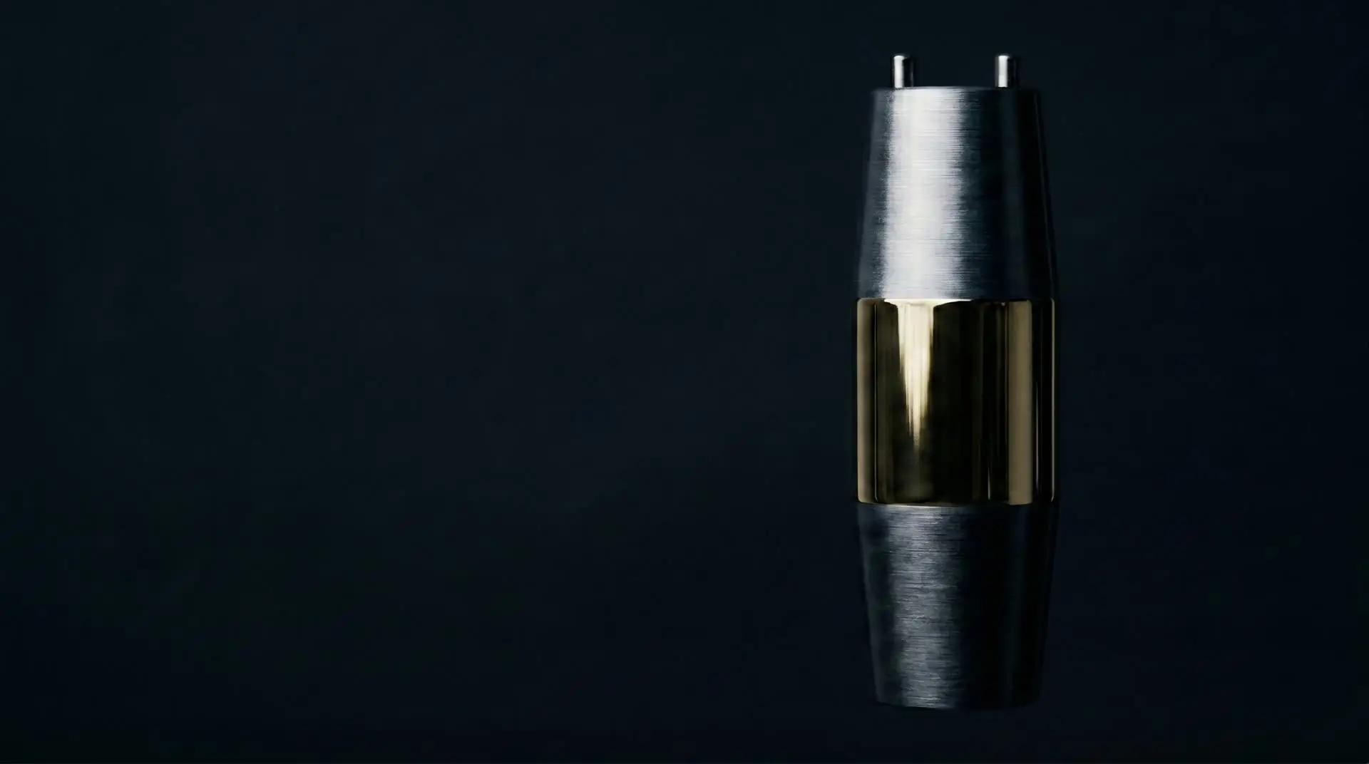 A titanium and gold osseointegration implant